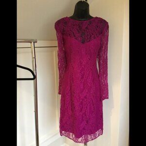 Stunning Carmen Marc Valvo lace dress, Size 8